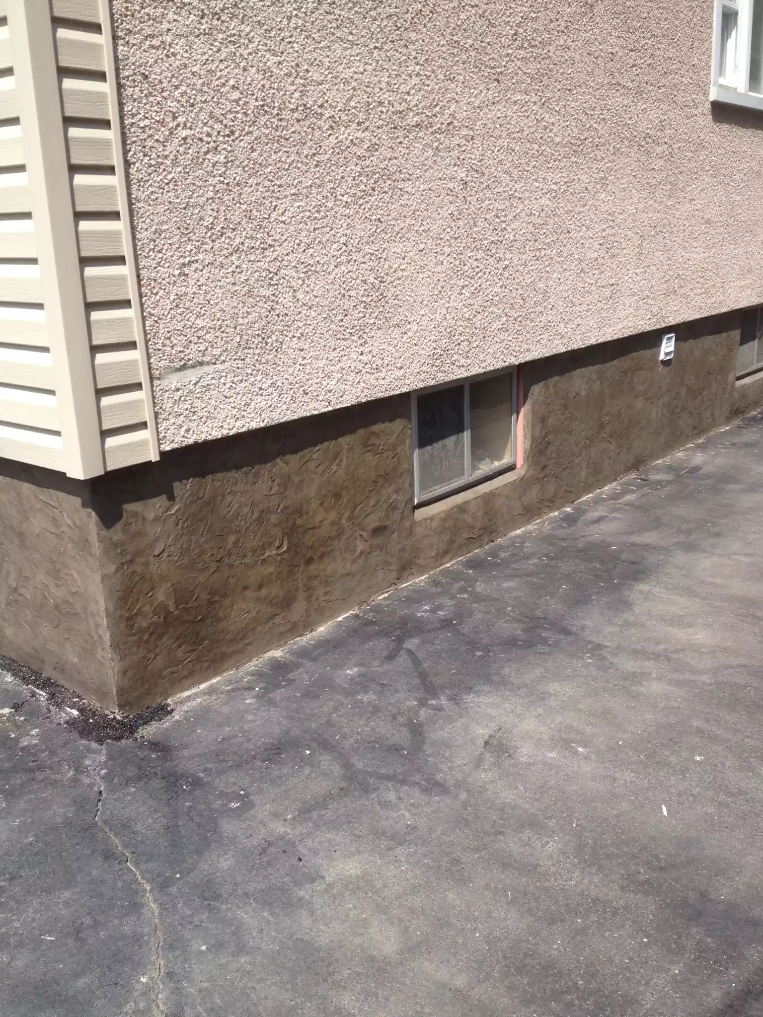 Foundation-wall-parging